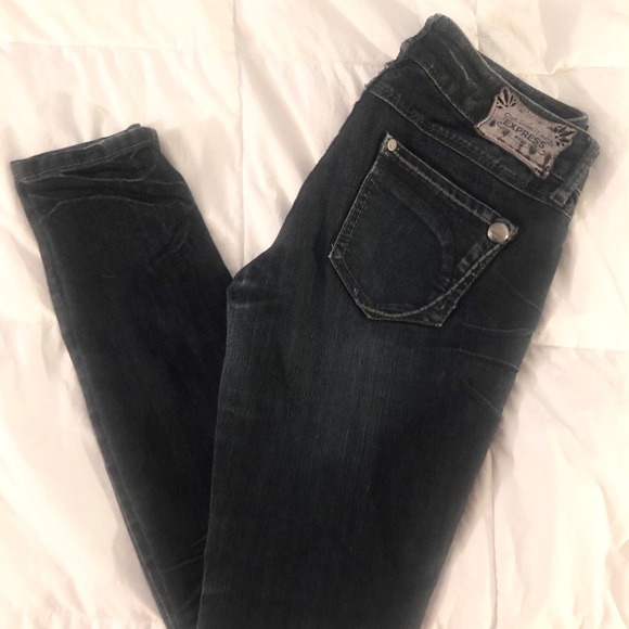 Express Zelda Button Jeans - Picture 2 of 4